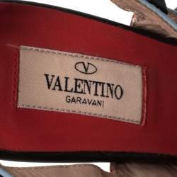 مملوكة مسبقًا Valentino Multicolor Leather Rockstud Sandal Size 38