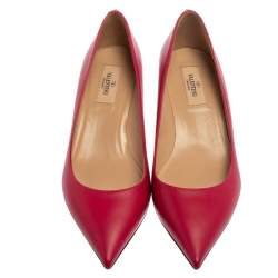 مملوكة مسبقًا حذاء  كعب عالي فالنتينو مرصع روكستد و كعب كيتن أحمر مقاس 38