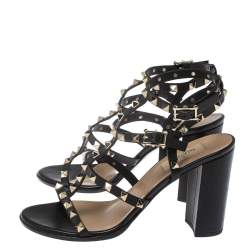 Pre Owned صندل فالنتينو جلد أسود روكستد بحزام للكاحل كعب مربع سميك مقاس 39.5