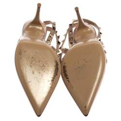 Pre Owned صندل فالنتينو جلد وردي فاتح روكستد بحزام للكاحل مقاس 38.5