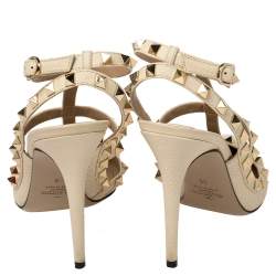 مملوكة مسبقًا Valentino Cream Leather Rockstud Ankle Strap Sandals Size 39