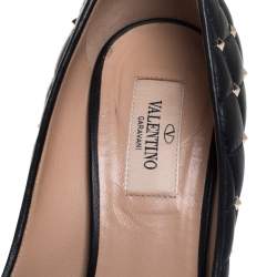 Pre Owned Valentino Black Quilted Leather Studded Pointed Toe Pumps Size 37.5