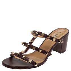 مملوكة مسبقًا Valentino Burgundy Leather Rockstud Slide Sandals Size 39