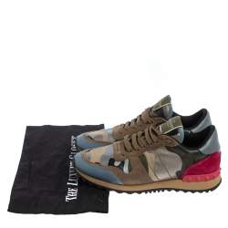 مملوكة مسبقًا حذاء رياضي فالنتينو روكرونر سويدي وكانفاس متعدد الألوان كاموفلاغ منخفض من أعلى مقاس 38