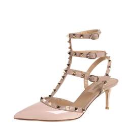 مملوكة مسبقًا Valentino Beige Patent Leather Rockstud Ankle Strap Sandals Size 39