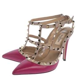 مملوكة مسبقًا صندل فالنتينو جلد بيج /وردي سيور مرصعة روكستد مقدمة مدببة مقاس 37