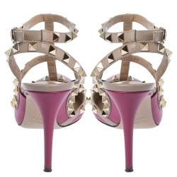 مملوكة مسبقًا صندل فالنتينو جلد بيج /وردي سيور مرصعة روكستد مقدمة مدببة مقاس 37