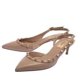 مملوكة مسبقًا Valentino Beige Leather Rockstud D'orsay Slingback Sandals Size 37.5