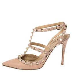 مملوكة مسبقًا صندل فالنتينو جلد بيج لامع وجلد روكستد بحزام للكاحل مقاس 39