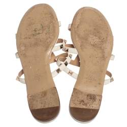 Pre Owned Valentino Off White Leather Rockstud Flat Sandals Size 37.5