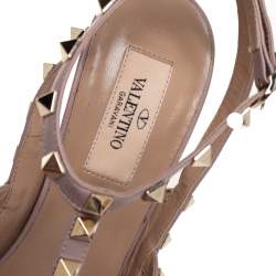 مملوكة مسبقًا صندل فالنتينو سير كاحل مقدمة مدببة روكستد جلد بيج/ أسود مقاس 40