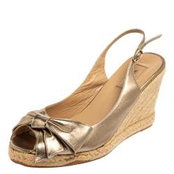 مملوكة مسبقًا Valentino Metallic Gold Leather Mena Bow Slingback Espadrilles Wedges Size 41