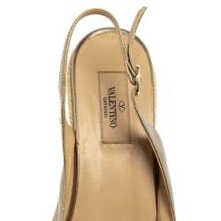 مملوكة مسبقًا Valentino Metallic Gold Leather Mena Bow Slingback Espadrilles Wedges Size 41