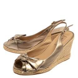 مملوكة مسبقًا Valentino Metallic Gold Leather Mena Bow Slingback Espadrilles Wedges Size 41