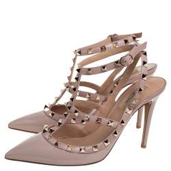 Pre Owned صندل فالنتينو رولينغ مرصع مقدمة مدببة جلد أسود مقاس 39