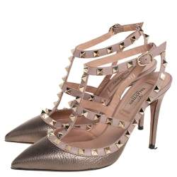 مملوكة مسبقًا صندل فالنتينو روكستد جلد رصاصي ووردي ميتاليك مقاس 36