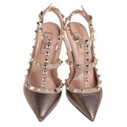 مملوكة مسبقًا صندل فالنتينو روكستد جلد رصاصي ووردي ميتاليك مقاس 36