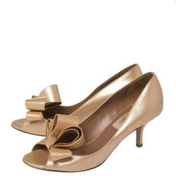 Valentino Beige Patent Leather Bow Accents Pumps Size 36