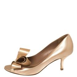 Valentino Beige Patent Leather Bow Accents Pumps Size 36