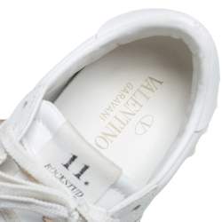 Pre Owned Valentino White Leather Rockstud Low Top Sneakers Size 35.5