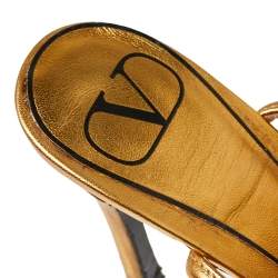 Pre Owned Valentino Gold Leather Ankle Strap Upflair Sandals Size 36