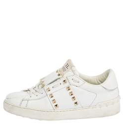 Pre Owned Valentino White Leather  Rockstud Untitled Low Top Sneakers Size 39.5