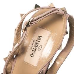 Pre Owned Valentino Green/Beige Leather Rockstud Pointed Toe Ankle Strap Sandals Size 39