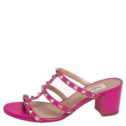 مملوكة مسبقًا صندل سلايد فالنتينو جلد وردي روكستد كعب مربع سميك مقاس 36