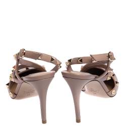 مملوكة مسبقًا Valentino Beige Leather Rockstud Slingback Sandals Size 36