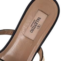 Pre Owned Valentino Black Leather Rockstud Open Toe Flat Slides Size 38