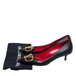 Pre Owned  Valentino Black Leather VLogo Pointed Toe Pumps Size 39