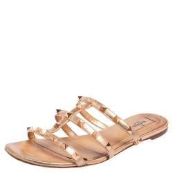 Pre Owned Valentino Metallic Rose Gold Leather Rockstud Caged Flat Slides Size 39.5
