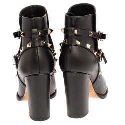 مملوكة مسبقًا Valentino Black Leather Rockstud Ankle Boots Size 37.5