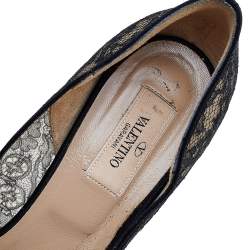 Pre Owned Valentino Black Floral Lace Bow Lace Peep Toe Platform Pumps Size 40