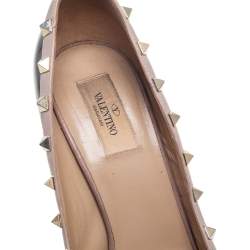 Pre Owned Valentino Black/Beige Patent And Leather Rockstud Peep Toe Platform Pumps Size 40.5