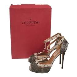 Pre Owned Valentino Black/Pink Lace Rockstud Peep-Toe Sandals Size 36