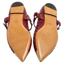Pre Owned Valentino Burgundy Quilted Leather Rockstud Spike Metal Cap-Toe Ballet Flats Size 37
