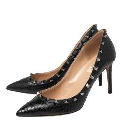  Valentino Black Snakeskin and Leather Rockstud Pumps Size 39.5