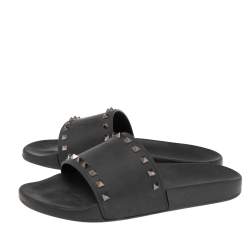Pre Owned Valentino Black Rubber Rockstud Flat Slides Size 43 