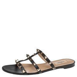 مملوكة مسبقًا حذاء فلات سلايد فالنتينو جلد أسود مرصع روكستد مقاس  39.5