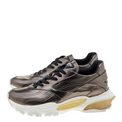 مملوكة مسبقًا حذاء رياضي فالنتينو جلد ميتالك رباط علوي مقاس 36