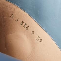 مملوكة مسبقًا بوت فالنتينو روكستد جلد أزرق بطول الركبة مقاس 39