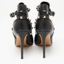 مملوكة مسبقًا حذاء بوت كاحل فالنتينو جلد أسود مرصع روكستد مقدمة مدببة مقاس 39