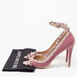 Pre Owned Valentino Two-Tone Velvet and Leather Rockstud Open-Toe Ankle-Strap Pumps Size 39.5