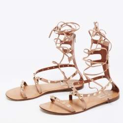 Pre Owned Valentino Beige Leather Rockstud Flat Gladiator Sandals Size 38.5