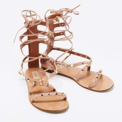 Pre Owned Valentino Beige Leather Rockstud Flat Gladiator Sandals Size 38.5
