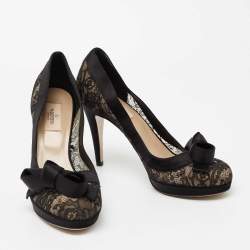 Pre Owned Valentino Black Lace And Satin Bow Round Toe Platform Pumps Size 39