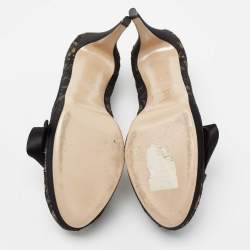 Pre Owned Valentino Black Lace And Satin Bow Round Toe Platform Pumps Size 39