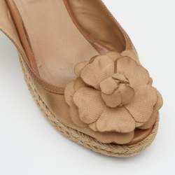 Pre Owned Valentino Beige Fabric And Leather Flower Platform Espadrille Wedge Slingback Sandals Size 36.5