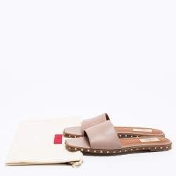 Pre Owned Valentino Pale Pink Leather Rockstud Flat Slide Sandals Size 39